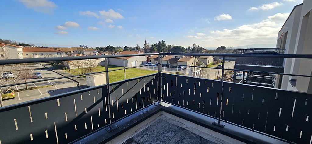 barrière en acier noir pour balcon