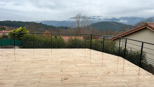 création garde-corps métallique pour une terrasse 