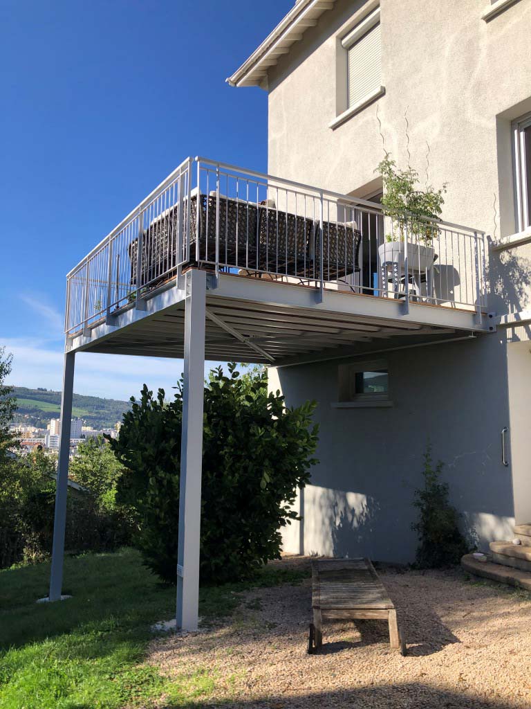 conception terrasse suspendue sur-mesure