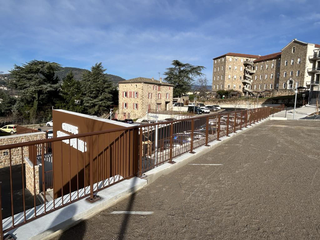 garde-corps sur mesure pour le lycée d'Annonay